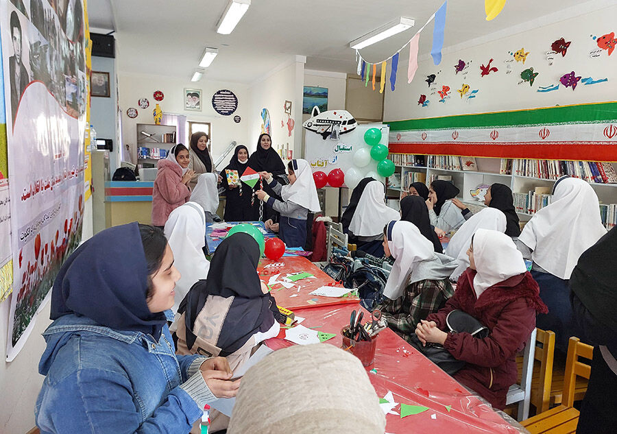 شور و شوق برنامههای دهه مبارک فجر در هفت مرکز کانون استان اردبیل