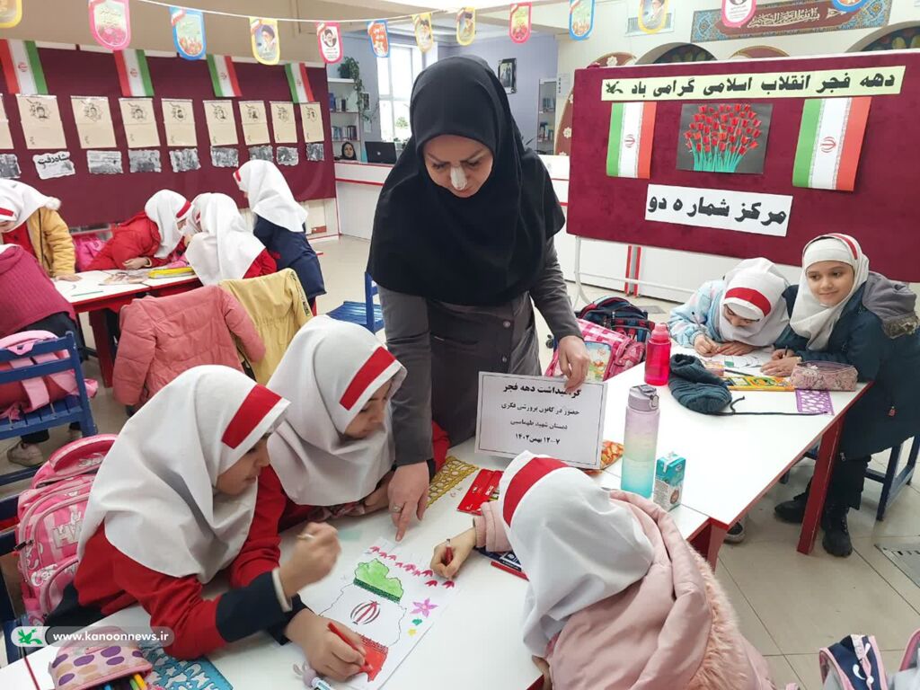 گرامیداشت دهه مبارک فجر برای اعضای کانون زنجان