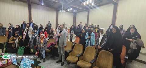 گزارش تصویری برگزاری عصر شعر جوانه های امید در کانون خراسان جنوبی