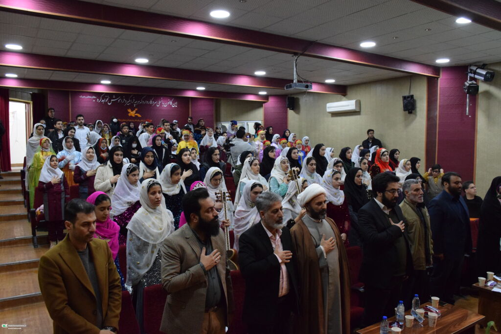 دومین جشنواره سرود نغمه های روشن فردا در لرستان برگزیدگان خود را شناخت