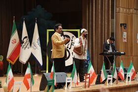 اجرای جشن بزرگ انقلاب در فرهنگسرای شهید آوینی