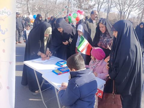 غرفه کانون پرورش فکری البرز در جشن پیروزی انقلاب
