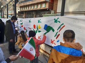 جشن ملی روز ۲۲ بهمن ماه با مشارکت پرشور کودکان و نوجوانان در ایستگاه کانون استان کردستان برپا شد؛