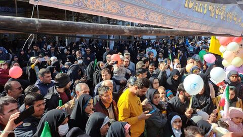 حضور پرشور غرفه‌های کانون پرورش فکری استان زنجان در مسیر راهپیمایی 22 بهمن سال 1402
