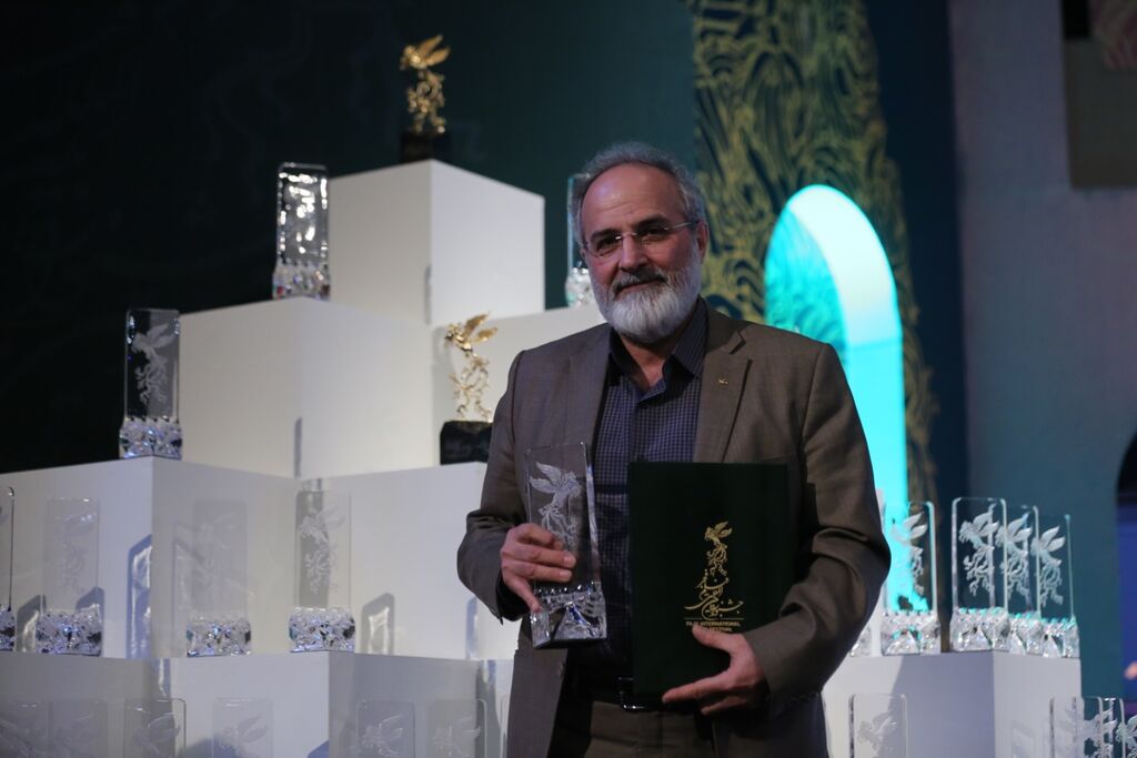 کانون موفق به دریافت سه جایزه از چهلودومین جشنواره فیلم فجر شد Kanoon Managed to Obtain Three Awards From the 42nd Fajr International Film Festial