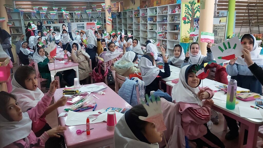 تکاپوی فجرانه در مراکز فرهنگی و هنری کانون استان قزوین