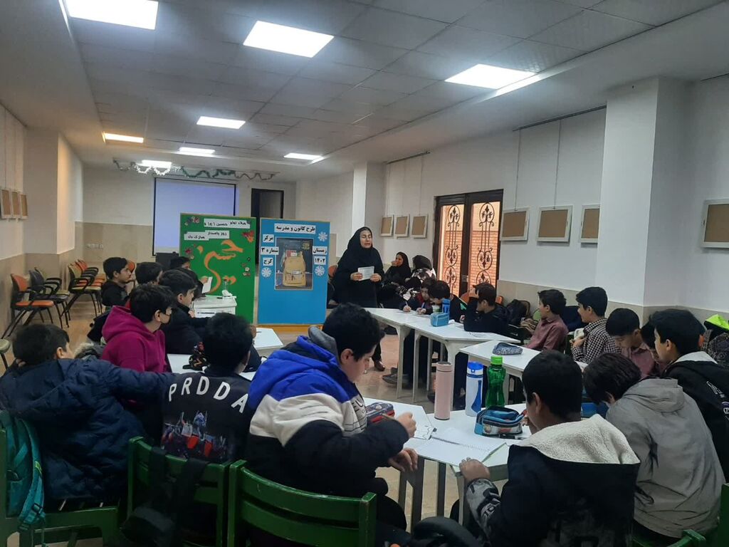 گرامی داشت اعیاد شعبانیه با حضور دانش آموزان طرح کانون – مدرسه در مراکز کانون کرج