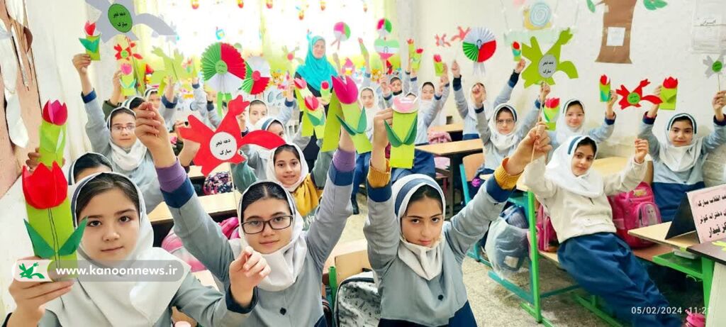 همزمان با دهه مبارک فجر در مرکز فرهنگی هنری قیدار اجرای برنامههای فرهنگی هنری برای کودکان و نوجوانان