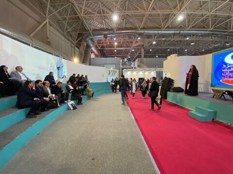 بازدید مدیرعامل کانون از نمایشگاه بینالمللی گردشگری و صنایع وابسته تهران