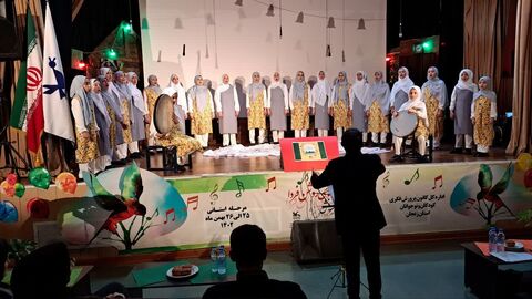 رقابت گروه‌ها در جشنواره ملی سرود آفرینش «مرحله استانی» در کانون پرورش فکری استان زنجان
