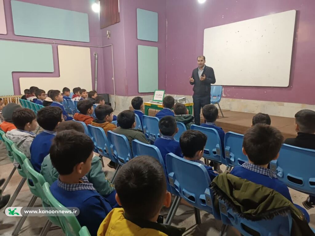 فعالیتهای طرح کانون مدرسه در مرکز فرهنگی هنری کانون بندرترکمن فعالیتهای طرح کانون مدرسه در مرکز فرهنگی هنری کانون بندرترکمن