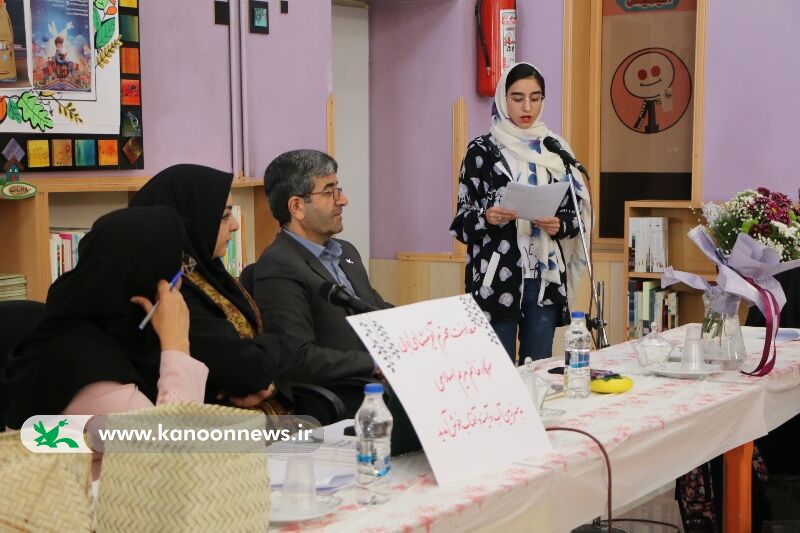 قالب نیمایی قالبی پرطرفدار برای نوجوانان است