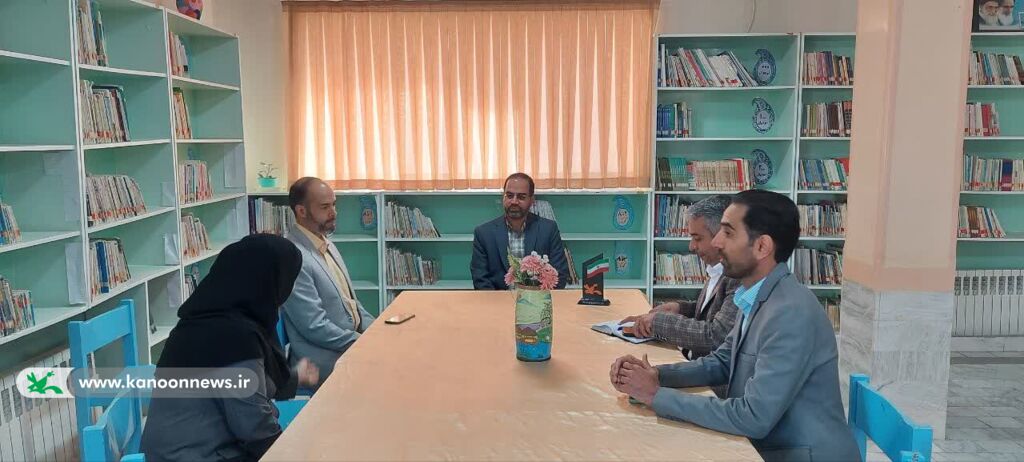 دیدار مدیر کل کانون پرورش فکری کودکان و نوجوانان خراسان جنوبی با فرماندار فردوس و فرماندار سرایان دیدار مدیر کل کانون پرورش فکری خراسان جنوبی با فرماندار فردوس و فرماندار سرایان