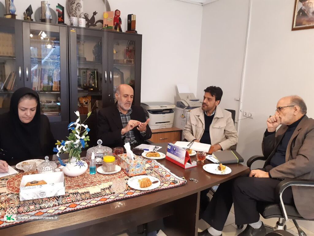 جلسه شورای اقامه نماز گوهری : یکی از جنبه های اساسی در زندگی ما تقویت باورهای دینی و مذهبی است؛