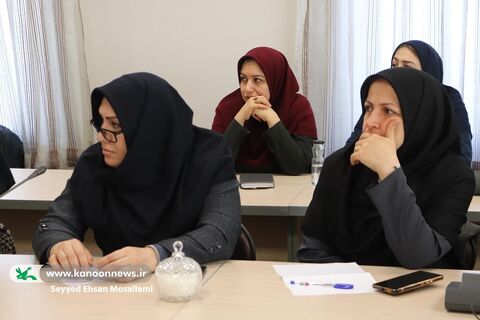 کارگاه آموزشی فن بیان و آیین سخنوری ویژه مربیان کانون گلستان