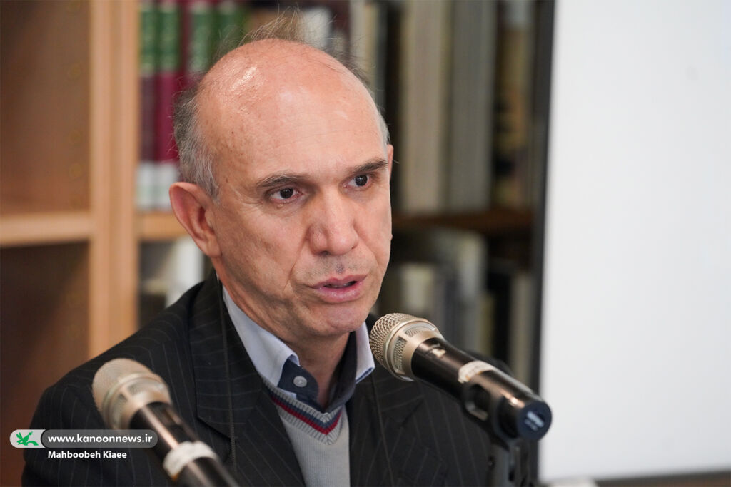 ضرورت بیان تاریخ برای کودکان به زبان ساده، روان و مصور