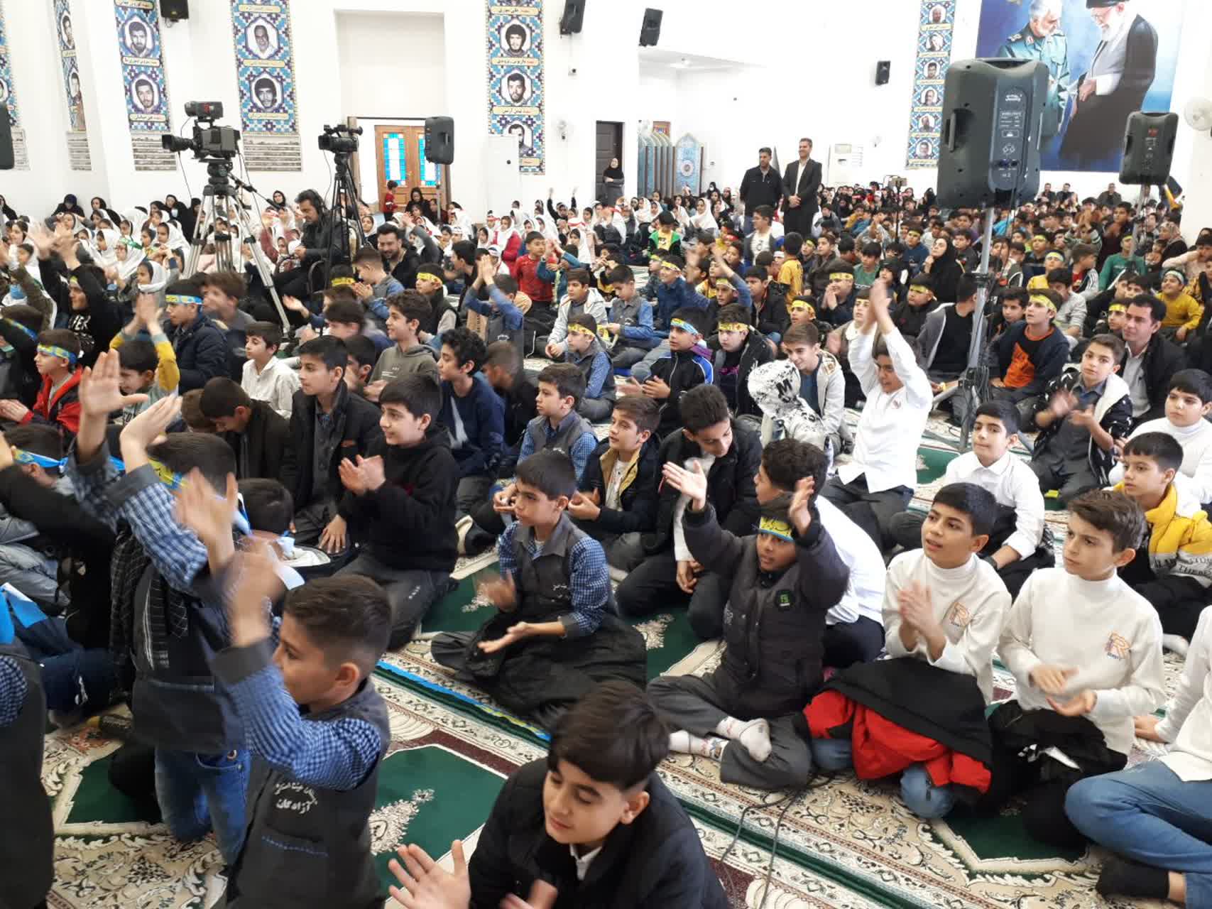 تجمع با شکوه کودکان و نوجوانان مهدوی در سرپلذهاب