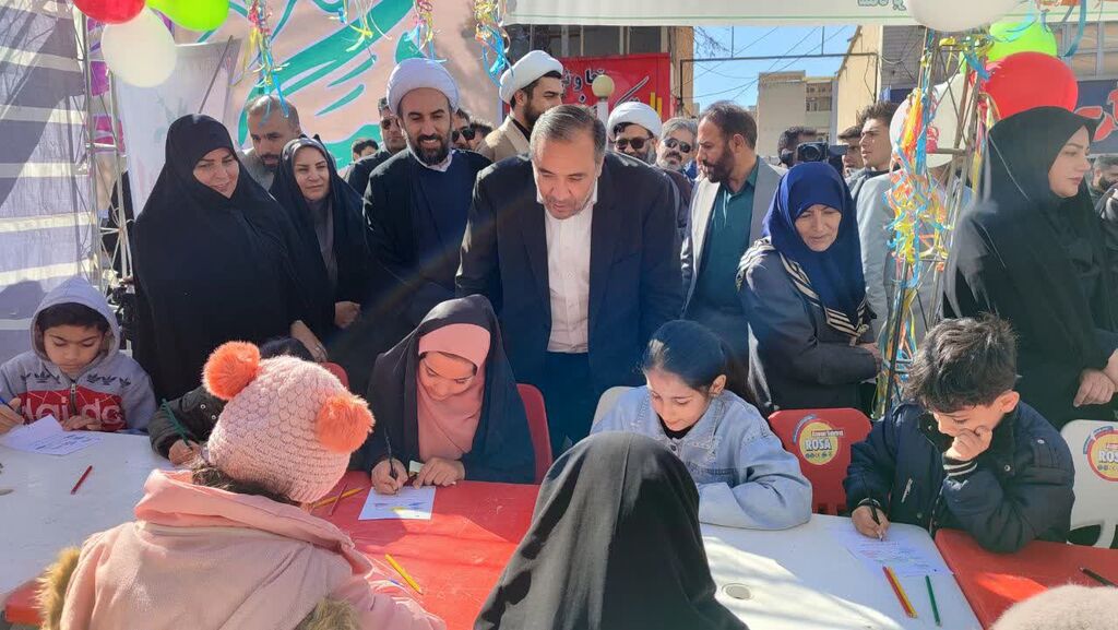 Vc افتتاح ایستگاه های هنری وادبی کانون ایلام باحضور استاندارو مدیرکل سازمان تبلیغات اسلامی و مسئولین استان در جشن بزرگ نیمه شعبان