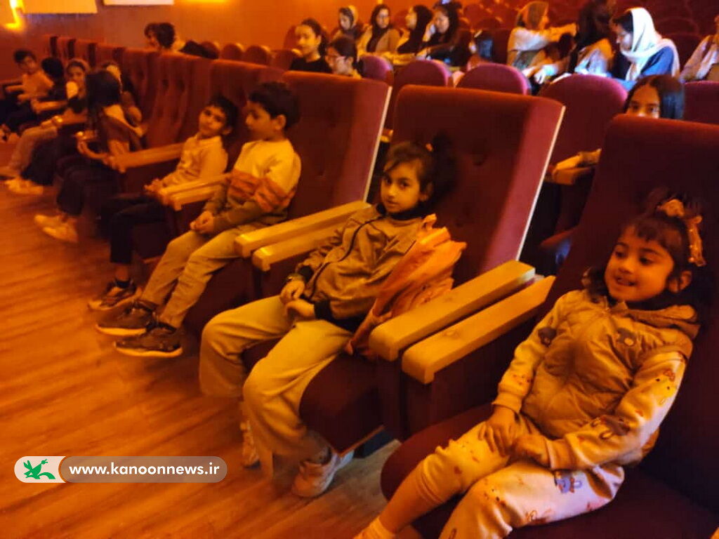 نمایش " قول غول غرغرو " روی صحنه سینما تئاتر کانون دیلم رفت