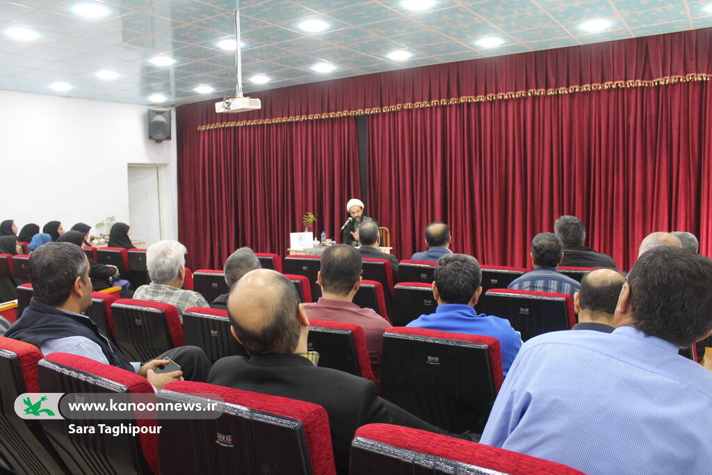 نشست «جهاد تبیین» در کانون خوزستان برگزار شد