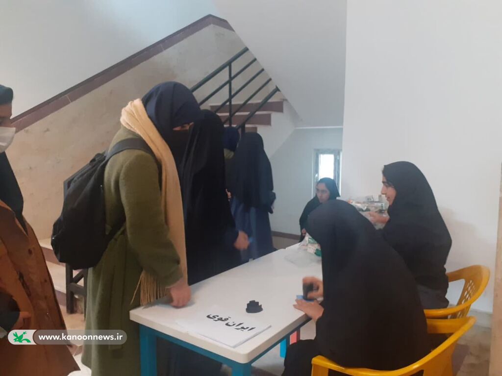 مشارکت نوجوانان عضو کانون لرستان در ویژه برنامه های انتخاباتی