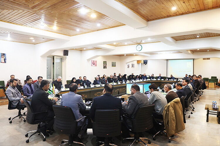 گردهمایی مدیران ستادی و استانی کانون زبان ایران ضرورت تعامل بیشتر میان کانون پرورش فکری و کانون زبان