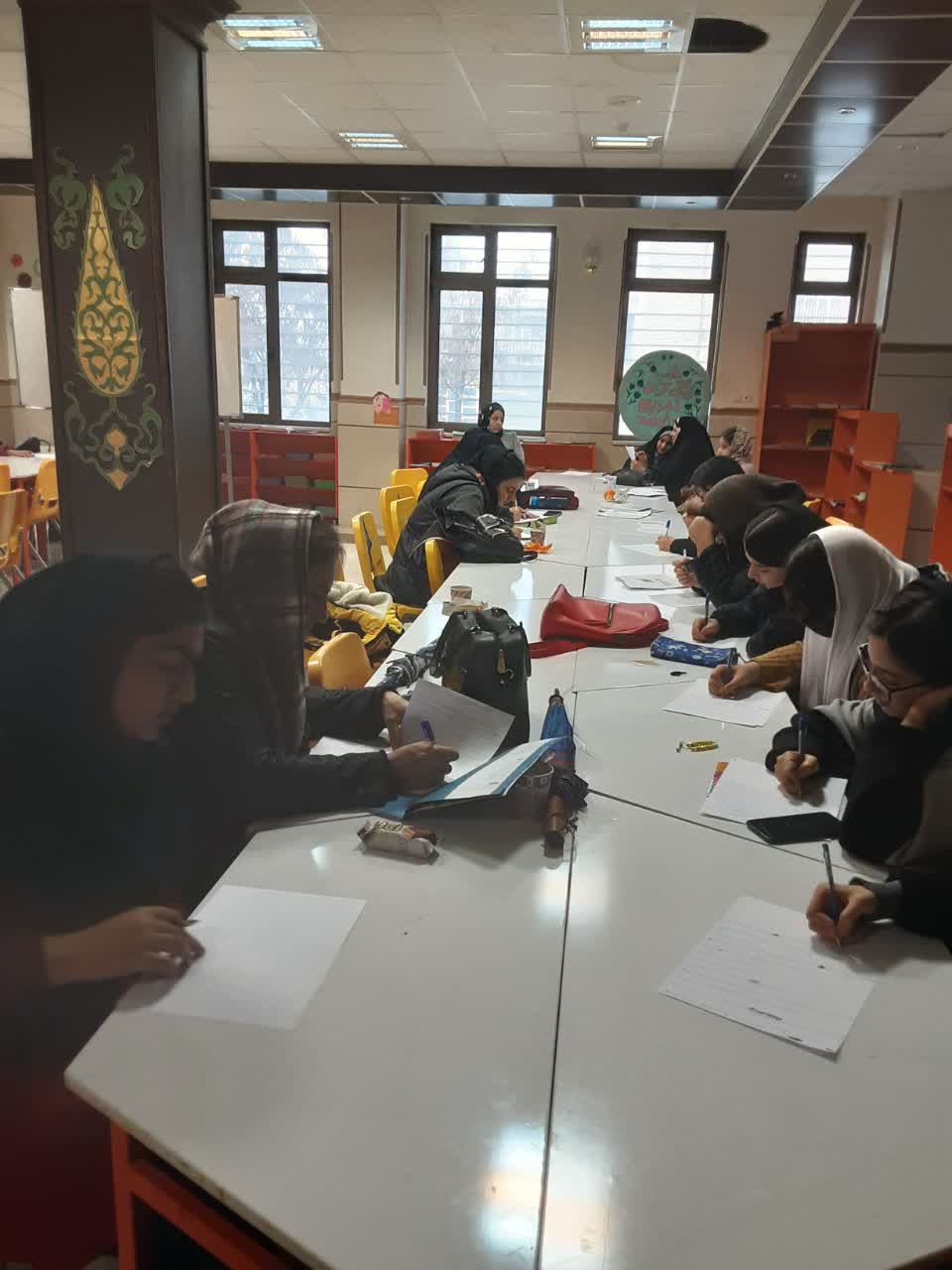 اولین پیشنشست فراخوان طراحی بازی و نگارش داستان در کانون کرمانشاه