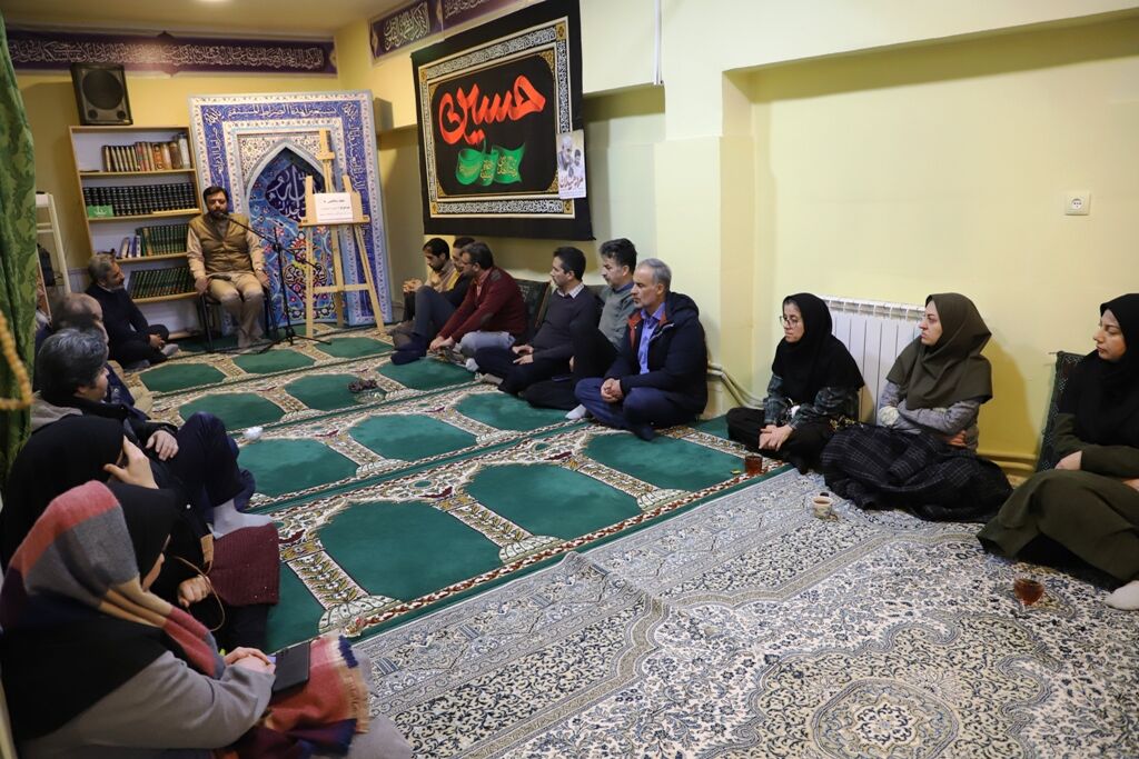 نشست«اهمیت انتخابات، مشارکت حداکثری و انتخاب اصلح» در کانون استان قزوین