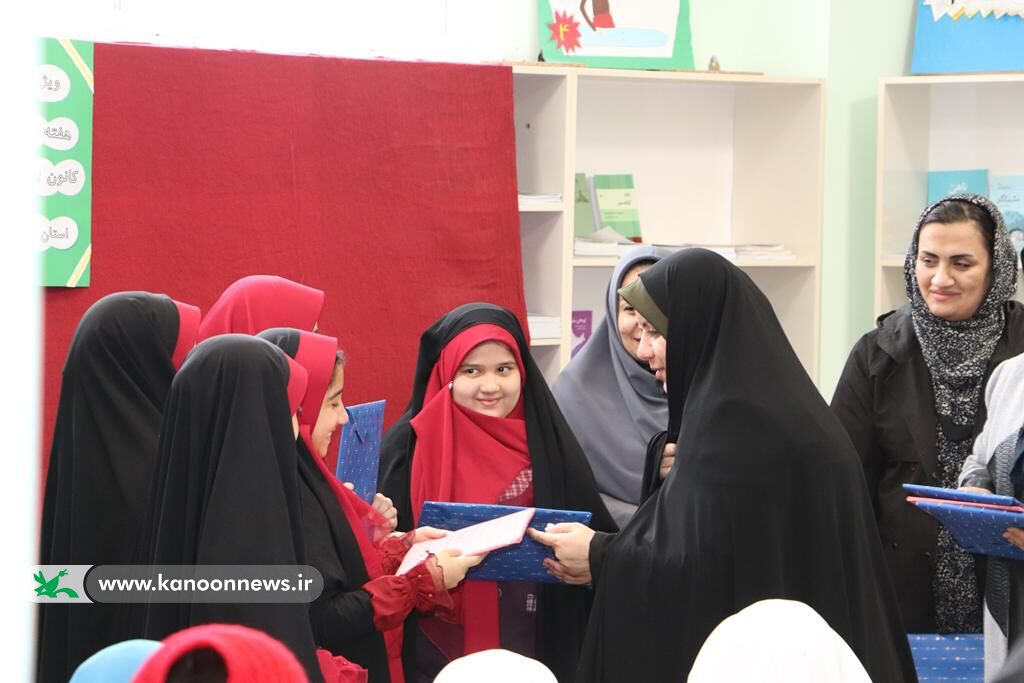 ویژه برنامه کانون کردکوی برای جمعی از فرزندان کارکنان کارخانه رعنا