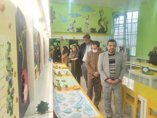 برگزاری  نمایشگاه(برگهای زرد، حرفهای سبز) در مرکز شماره ۳ کانون استان اصفهان 