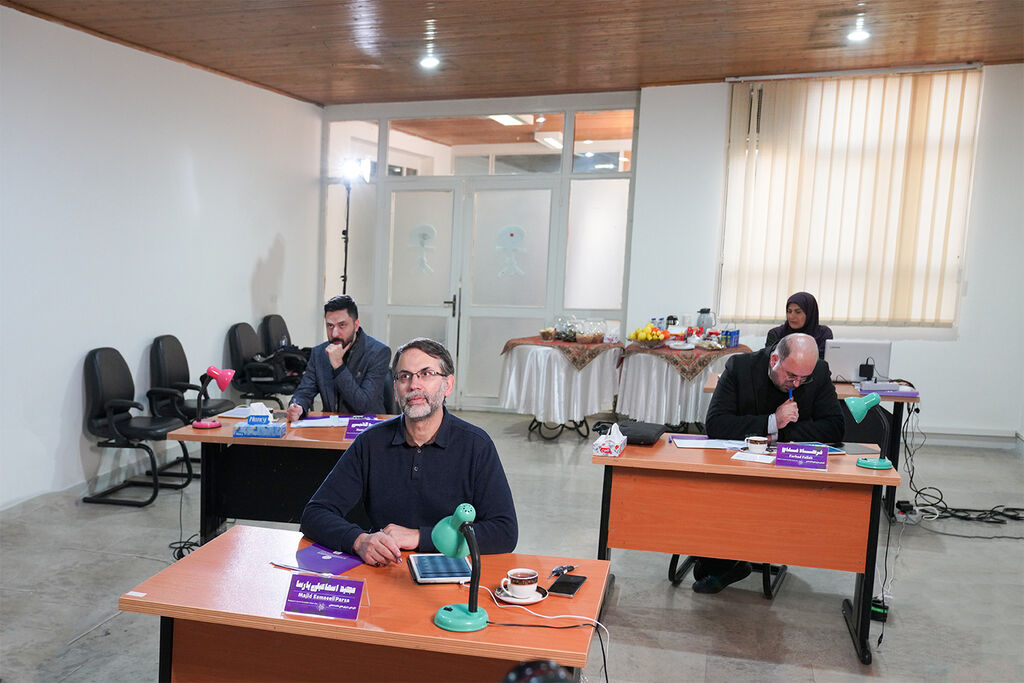 برای انتقال پیام باید مجهز به تکنیک بود