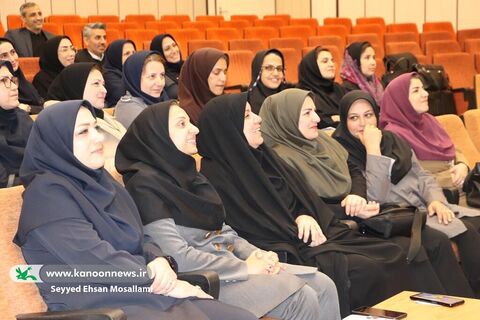 جشن پایان سال و مراسم تجلیل از تلاش‌های یک‌ساله‌ی کارکنان کانون گلستان