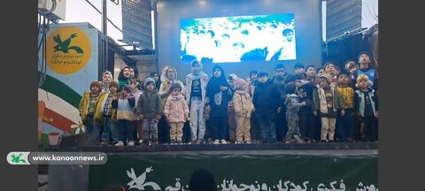 نخستین روز از حضور تماشاخانه سیار کانون در جمع کودکان و نوجوانان قم