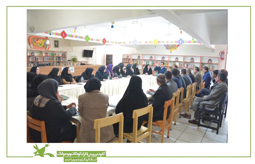 مرکزمحوری، مخاطبمحوری و نوجوانمحوری سیاستهای سال 1403