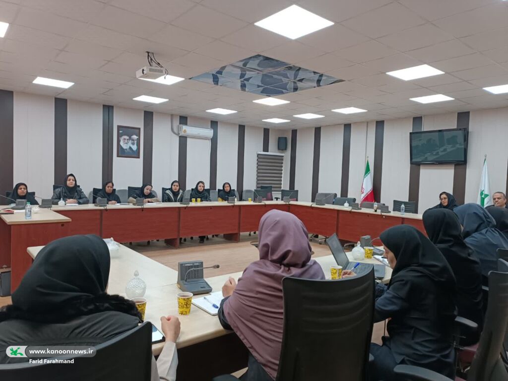 برگزاری کارگاه نقد و بررسی آثار دومین جشنواره سرود آفرینش در کانون سیستان و بلوچستان