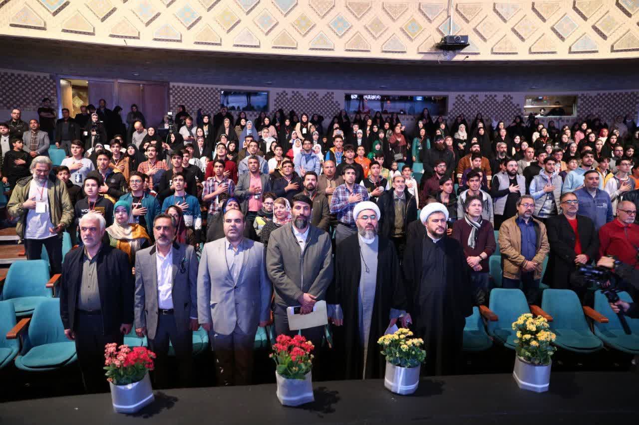 درخشش همکاران کانون کرمانشاه در جشنواره ملی تئاتر شبستان