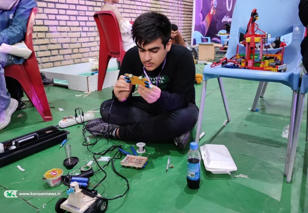 اولین دورهی مسابقات رباتیک جام golcup۲۰۲۴ استان گلستان برگزار شد