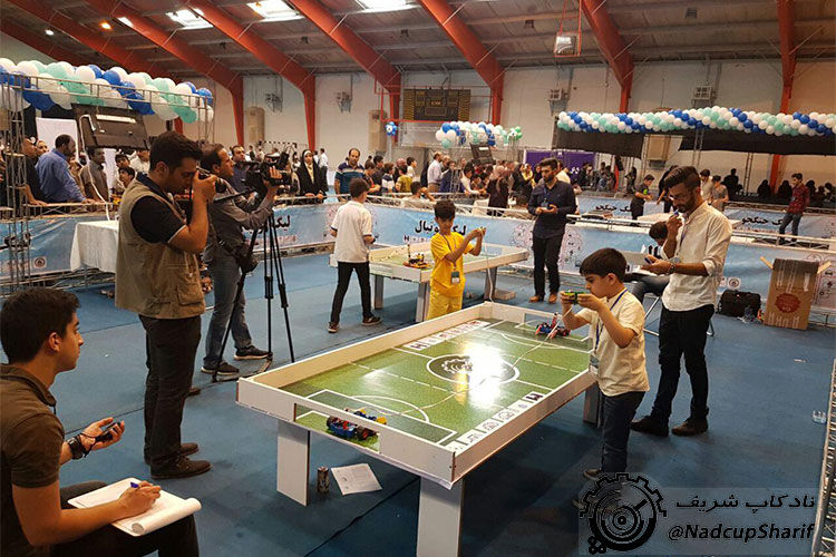درخشش ۳ عضو نوجوان کانون گلستان، در مسابقات رباتیک دانشگاه صنعتی شریف