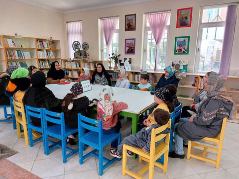 عطر باران/برپایی نشست‌های ادبی در مراکز کانون استان اردبیل
