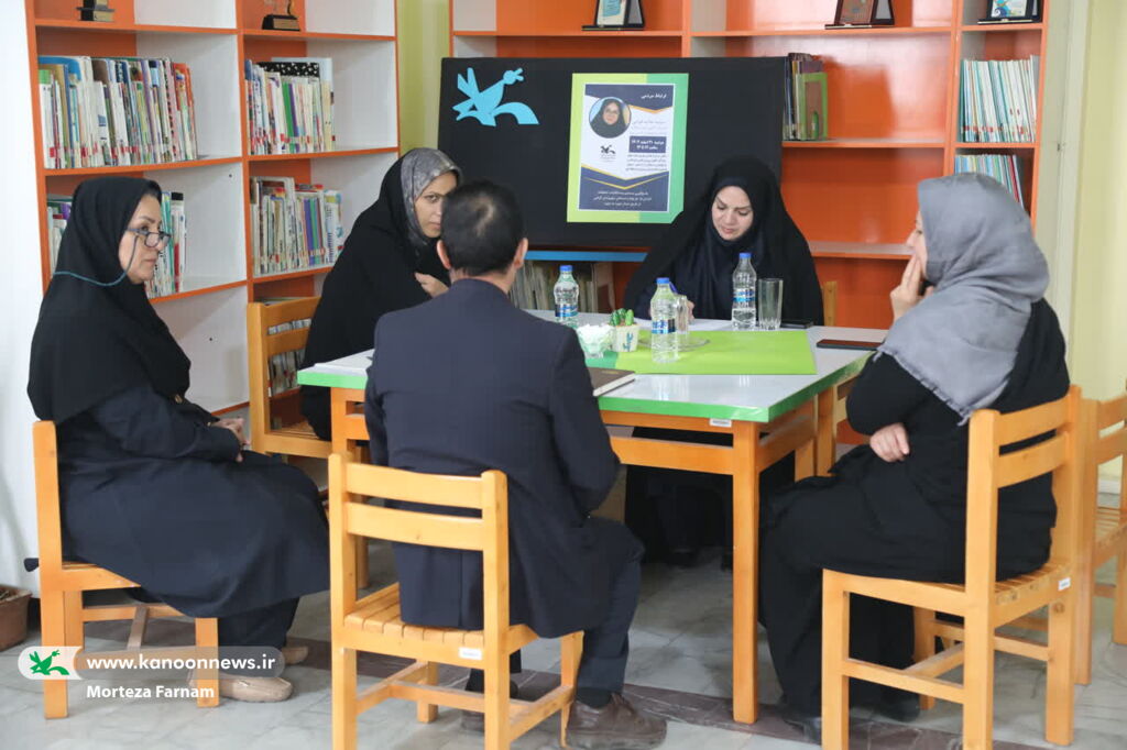 دیدار مردمی دیدار چهره به چهره مدیرکل کانون پرورش فکری کودکان و نوجوانان استان یزد