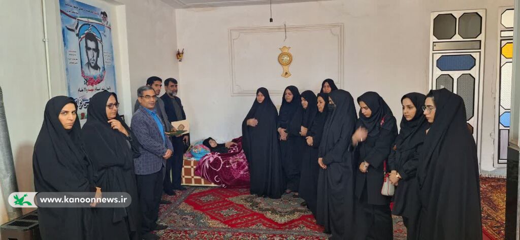 گرامی داشت یاد وخاطره شهدا در مراکز کانون پرورش فکری لرستان