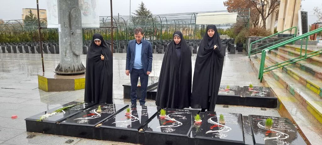 مزار شهدا شروع سال کاری به نام شهدا گمنام