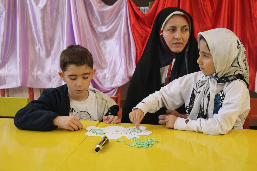 رونمایی از طرح هما با حضور اعضای مرکز فرهنگی- هنری شهر مریانج