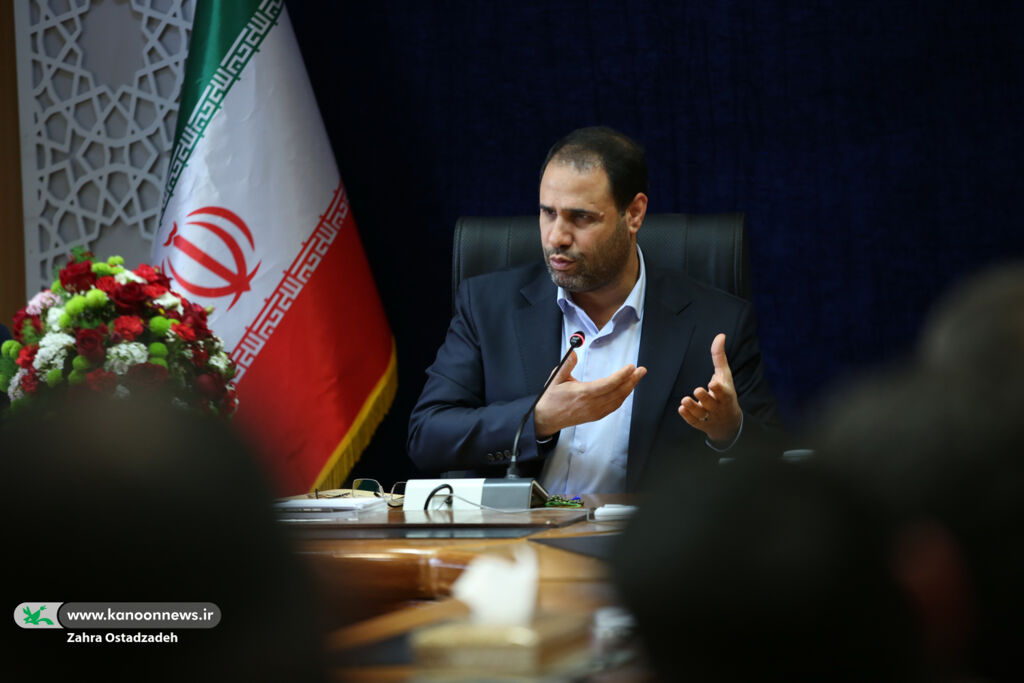 تاکید وزیر آموزش و پرورش بر اهمیت ارتباط گسترده و شبکهای کانون با مدارس