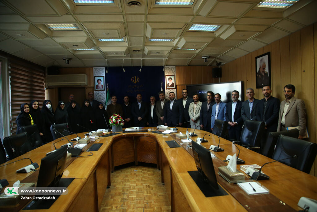 تاکید وزیر آموزش و پرورش بر اهمیت ارتباط گسترده و شبکهای کانون با مدارس