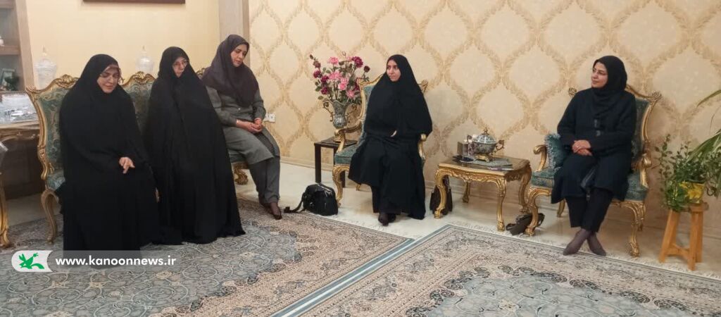 دیدار از خانواده شهید مرادی مقدم دیدار با خانواده شهید مرادیمقدم