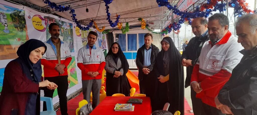 قصهگویی با گویش همدانی برای کودکان مسافر نوروزی