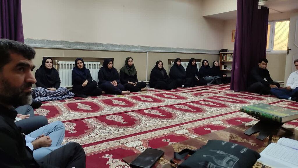 برگزاری مراسم معنوی به مناسبت شبهای پرفیض قدر در کانون پرورش فکری کودکان ونوجوانان استان ایلام