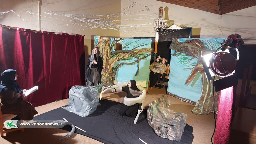 نمایشنامهی کارشناس هنری کانون گلستان در میان ۱۵ اثر به مرحله بازبینی