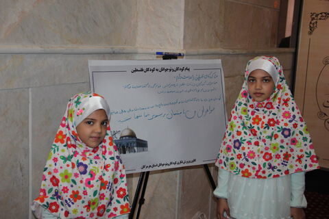 گزارش تصویری از راهپیمایی روز جهانی قدس با برپایی میز خدمت فرهنگی کانون